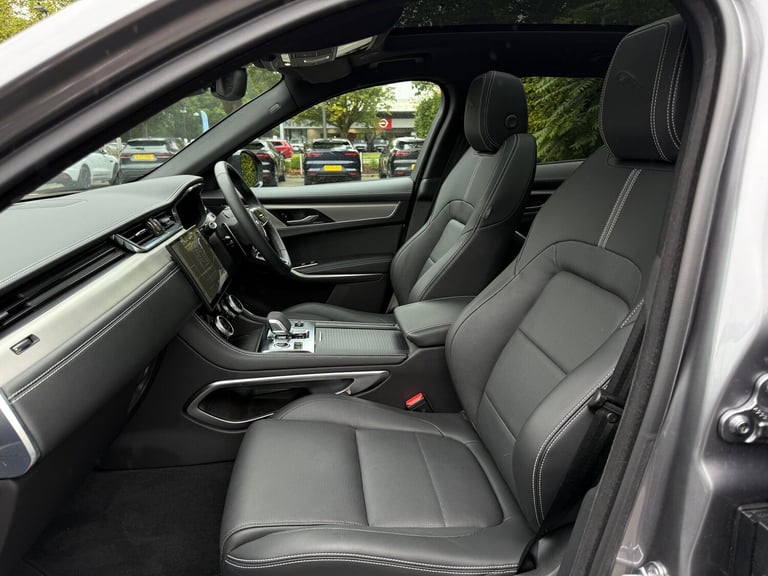 2024 Jaguar F-Pace 2.0 D200 MHEV R-Dynamic SE Black SUV 5dr Diesel Auto AWD Euro 6 (s/s) (204  ES...