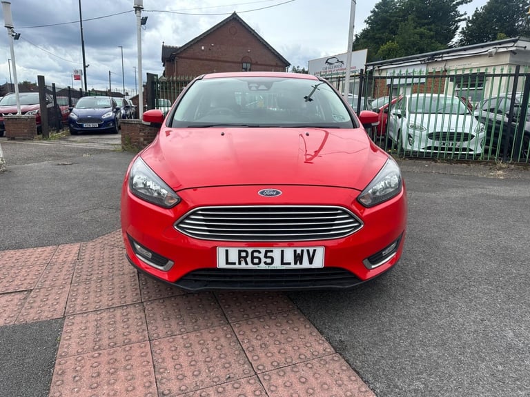 2015 Ford Focus 1.0T EcoBoost Titanium Euro 6 (s/s) 5dr HATCHBACK Petrol Manual