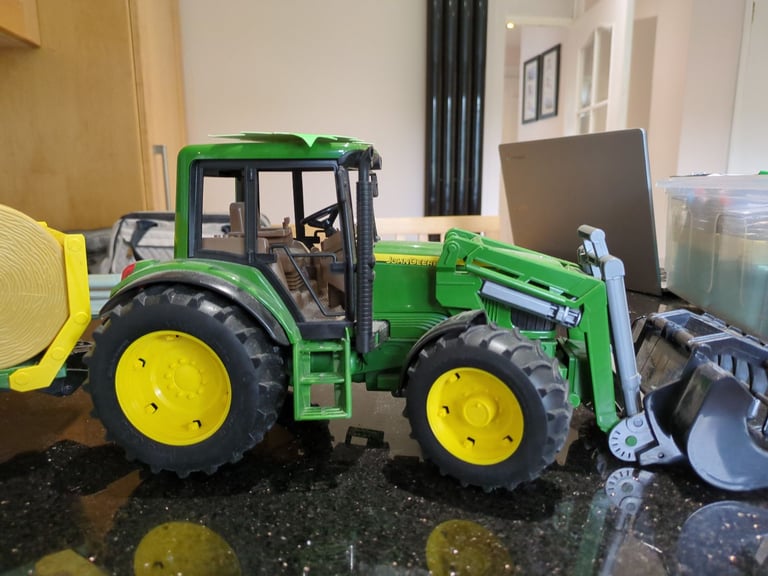 Tractor toy with trailer