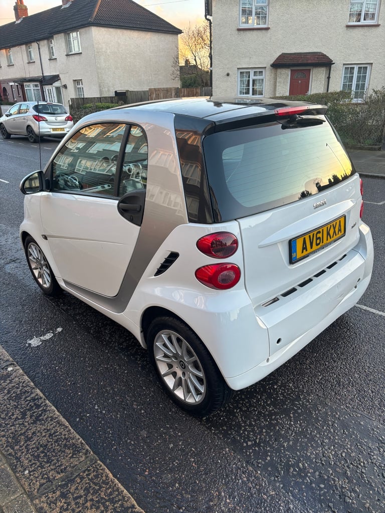 Smart, FORTWO COUPE, Coupe, 2011, Semi-Auto, 999 (cc), 2 doors