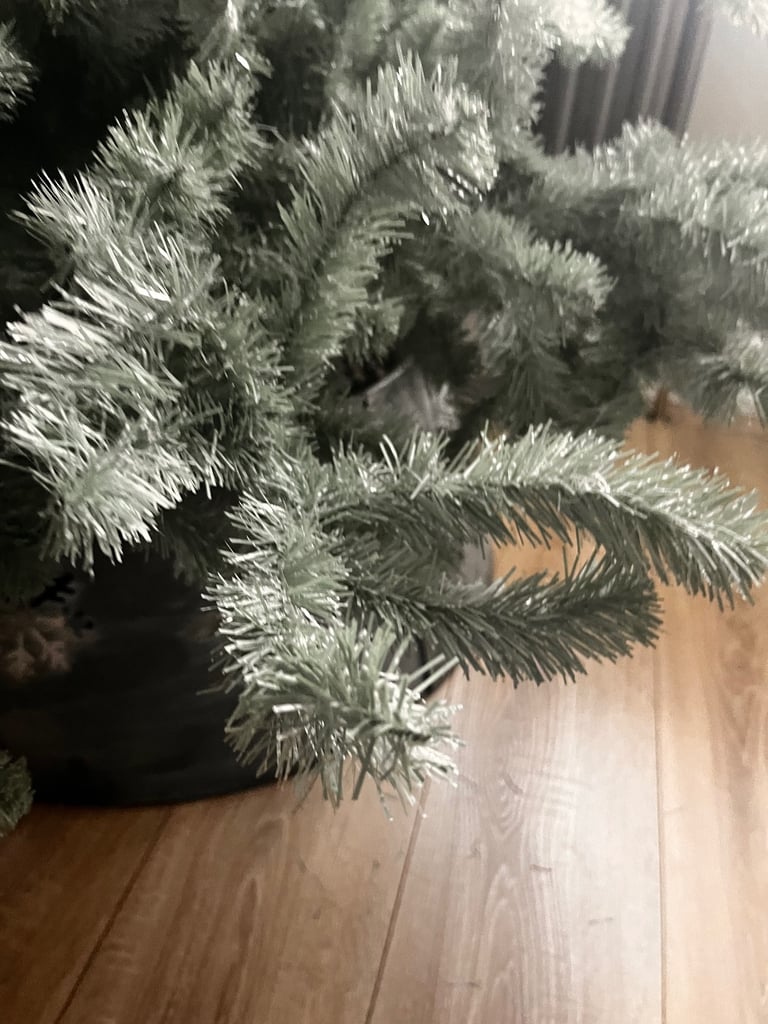 7.5ft Christmas Tree