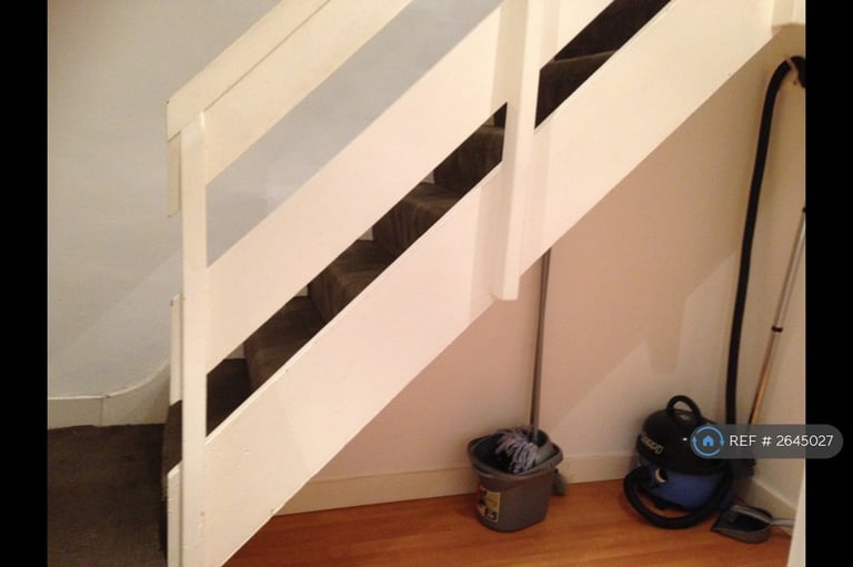 1 bedroom in Treby Street, London, E3 (#2645027)