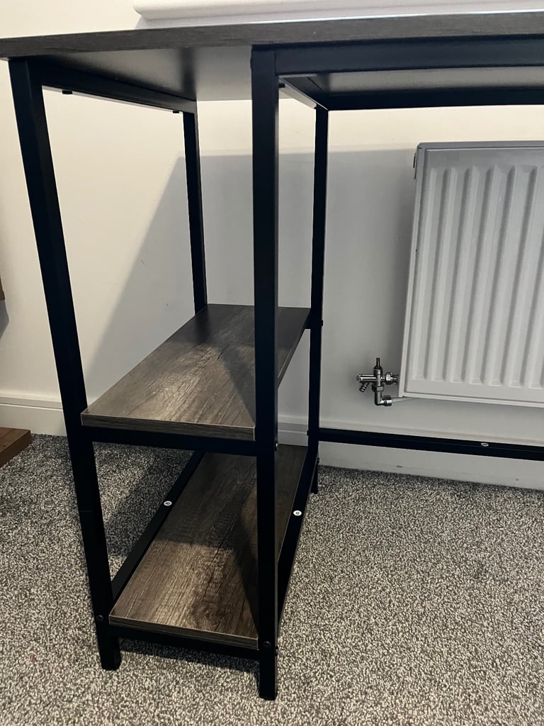 Rectangle computer desk