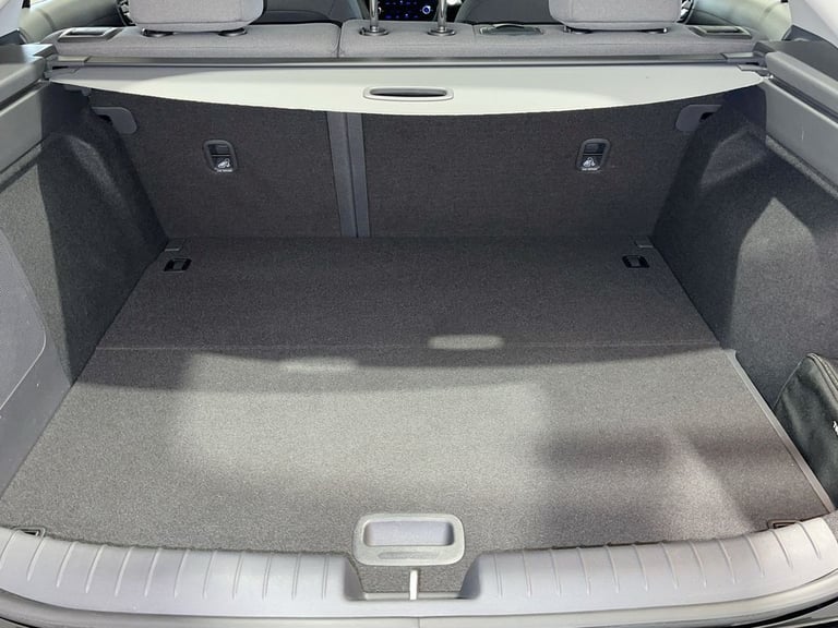 2023 72 HYUNDAI IONIQ 38.3KWH PREMIUM HATCHBACK 5DR ELECTRIC AUTO (136 PS)