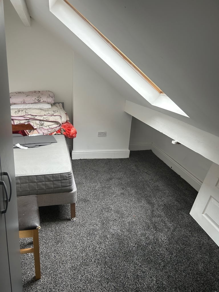 Room to let