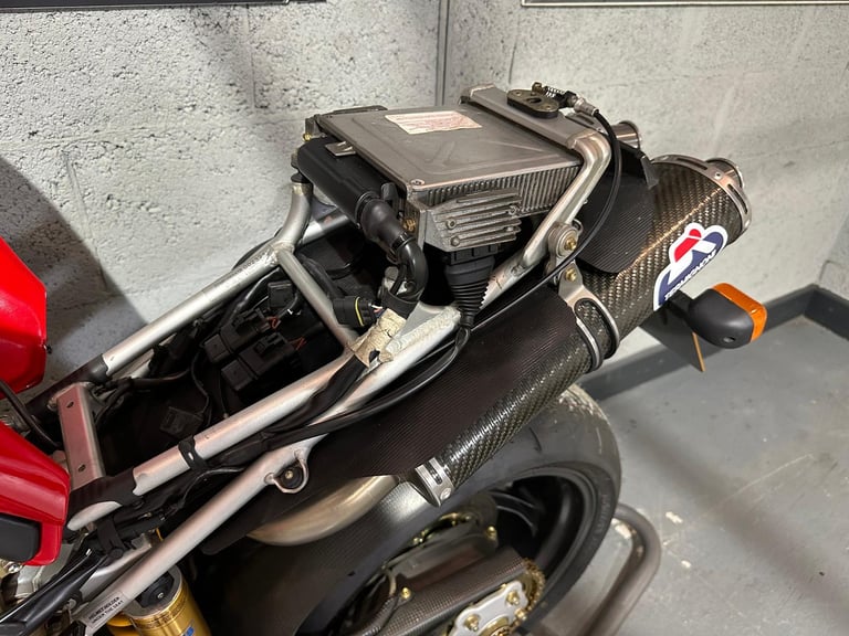 Ducati 996 SPS, Full History File