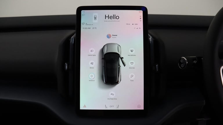 2025 Volvo EX30 Twin Performance Plus (Harman Kardon Sound, Apple CarPlay, BLIS) ESTATE Electric ...