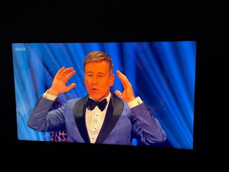 SAMSUNG 43inch 4K UHD SMART WIFI 