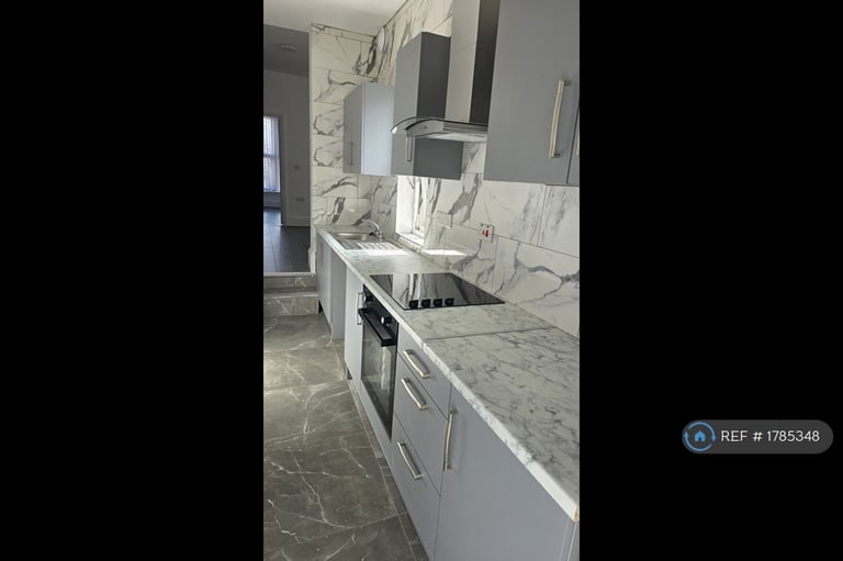 image for 2 bedroom flat in Boldmere Road, Sutton Coldfield, B73 (2 bed) (#1785348)