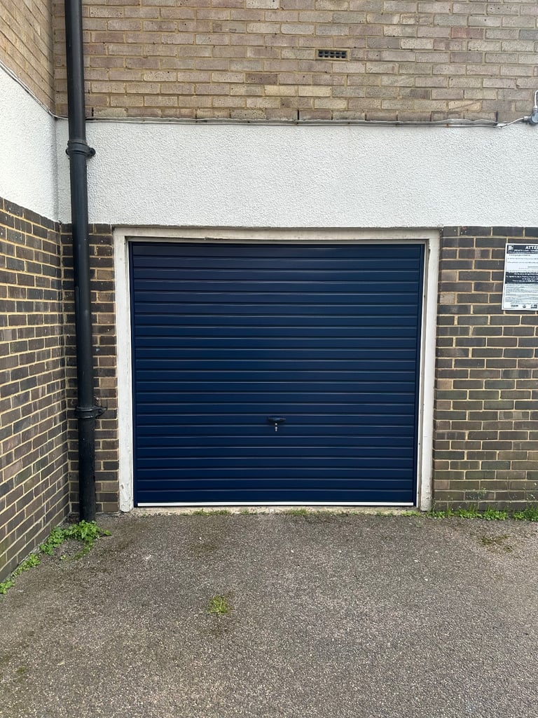 image for Garage for rent, Hove.