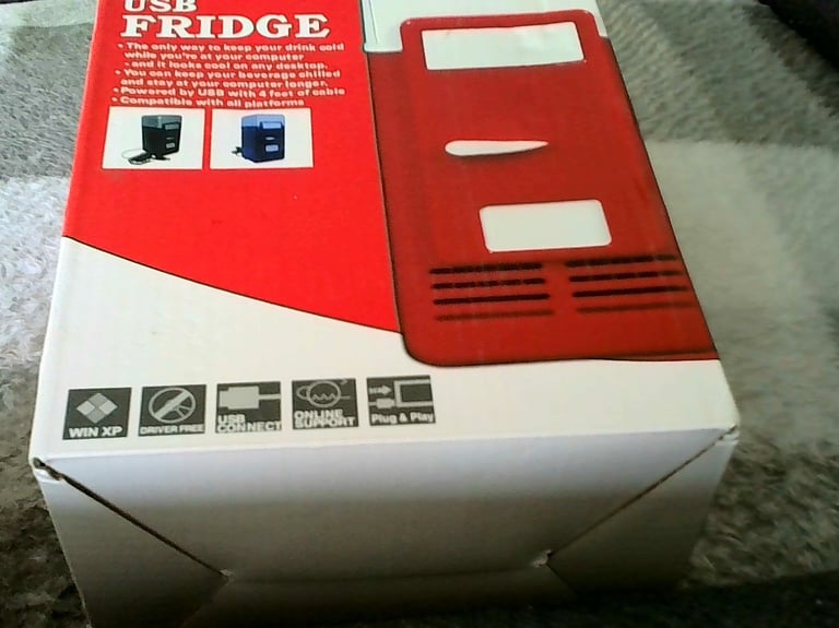 WALL CLOCK, CROCHET KIT, USB FRIDGE FOR 1 CAN, MINIATURE RADIO