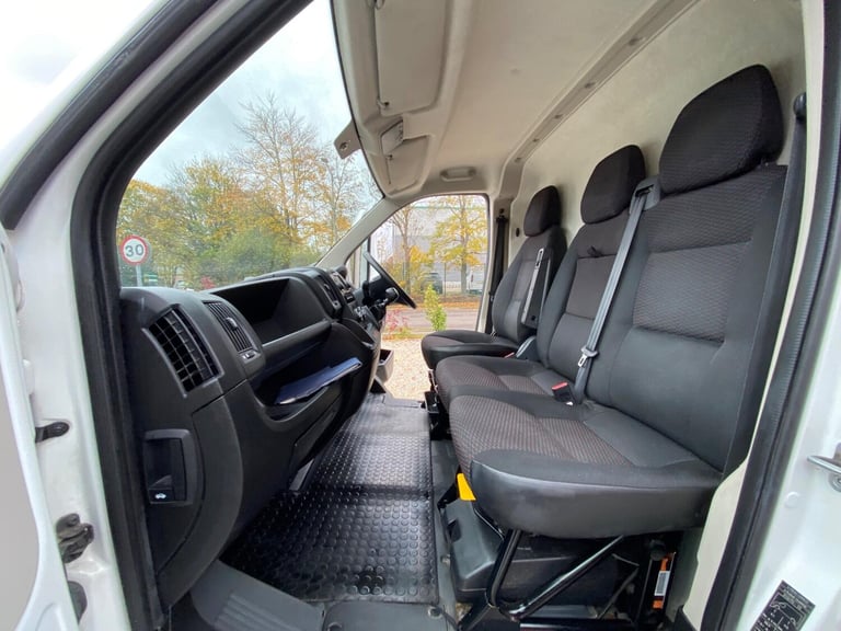 2021 Peugeot Boxer 2.2 BlueHDi 335 Professional L3 H2 Euro 6 (s/s) 5dr PANEL VAN Diesel Manual