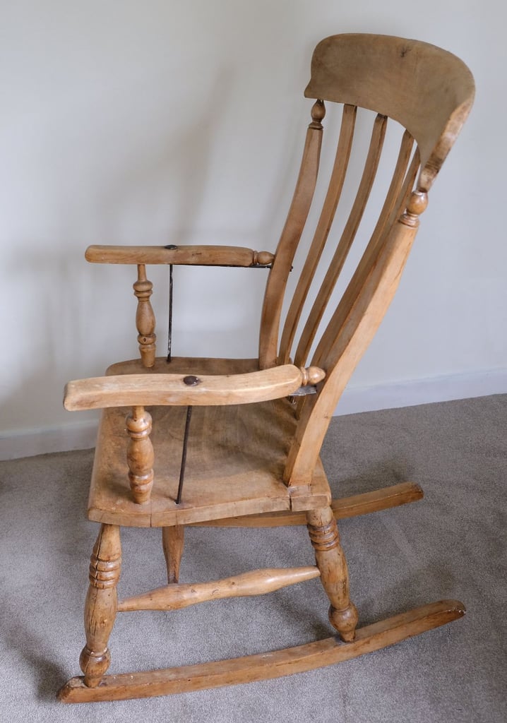 Authentic UK Country Adult Victorian Rocking Chair (c. 1870-1900)