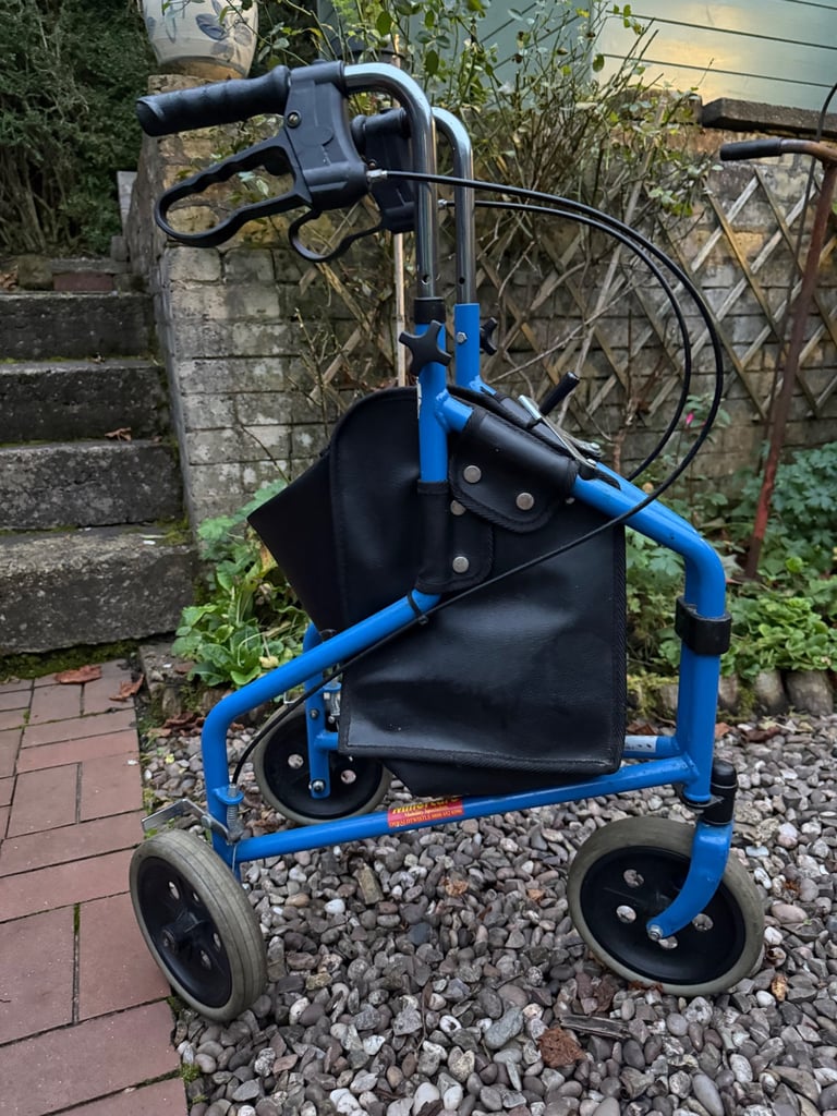 image for Three-wheeled walker / rollator / Mobility frame 