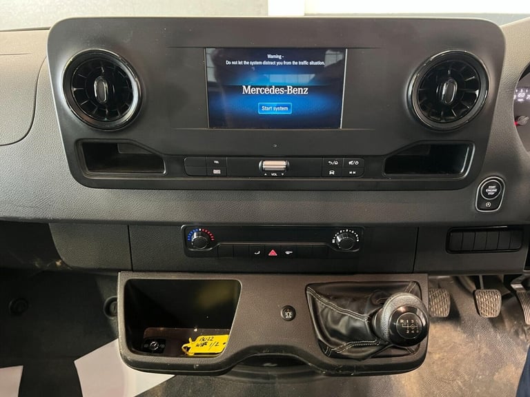2022 Mercedes-Benz Sprinter 3.5t Progressive Chassis Cab CHASSIS CAB DIESEL Manual