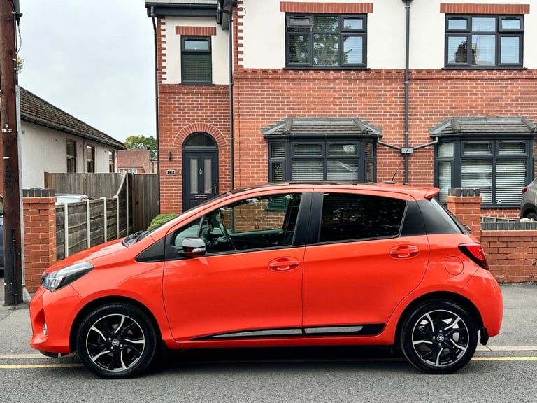 2016 Toyota Yaris 1.33 VVT-i Orange Edition 5dr HATCHBACK Petrol Manual