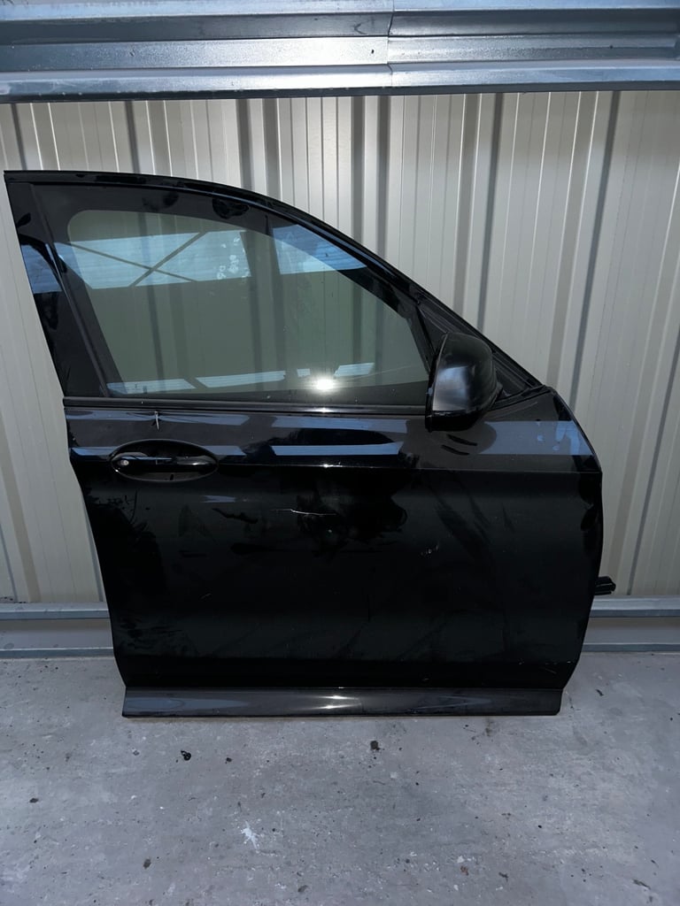 Genuine bmwx3 driver side door 