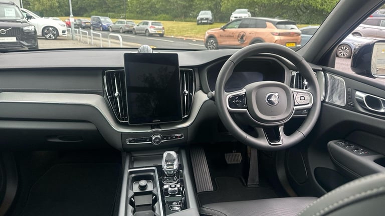 2025 Volvo XC60 Black Edition Ultra, T8 AWD Plug-in hybrid, Electric/Petrol ESTATE Petrol/Electri...