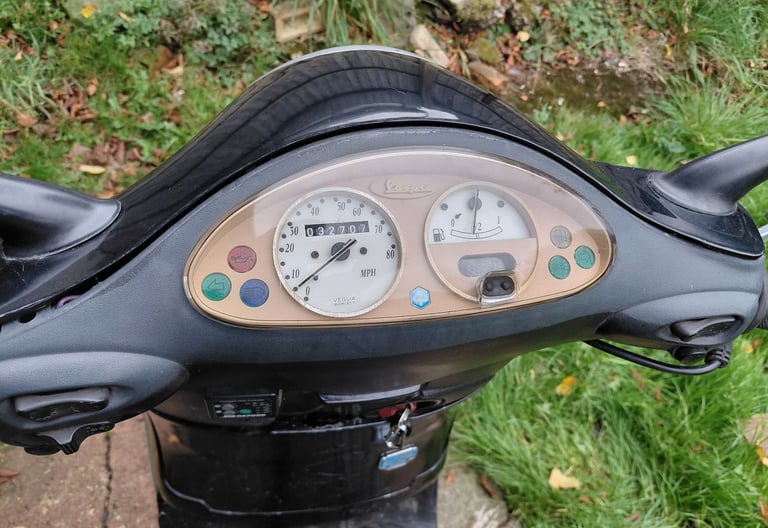Piaggio, VESPA, 1999, 124 (cc)