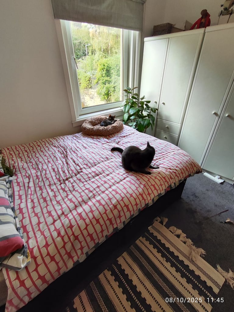 DOUBLE PRIVATE ROOM VERY CENTRAL 