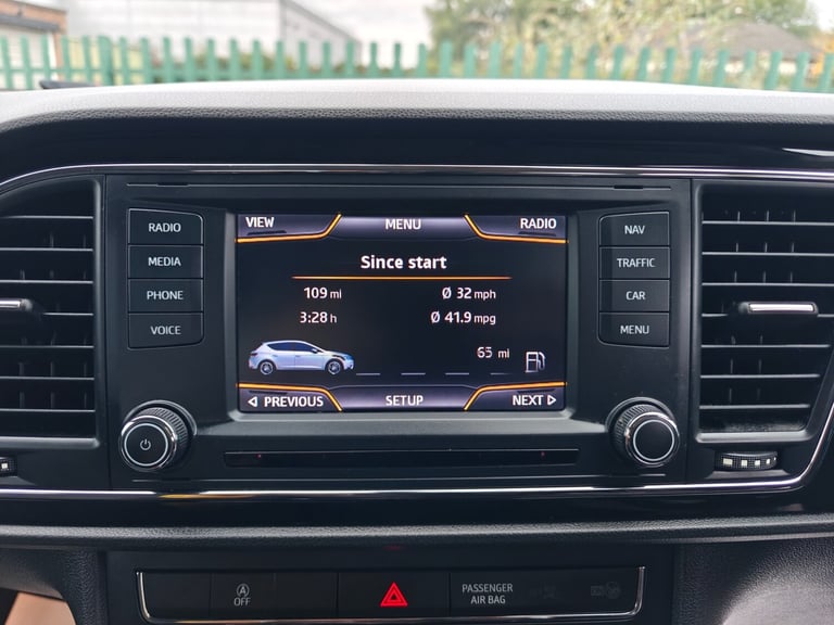 2013 SEAT Leon 1.2 TSI SE 5dr [Technology Pack] HATCHBACK Petrol Manual