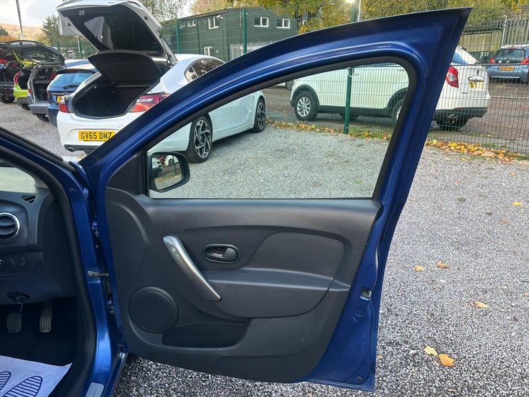 2013 Dacia Sandero 0.9 TCe Laureate Euro 5 5dr HATCHBACK Petrol Manual