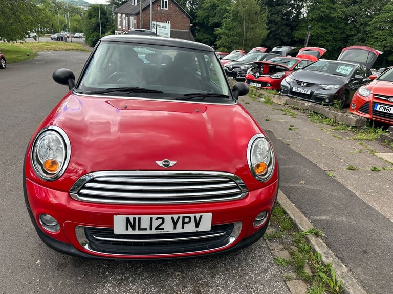 Mini Cooper 1.6L Petrol!