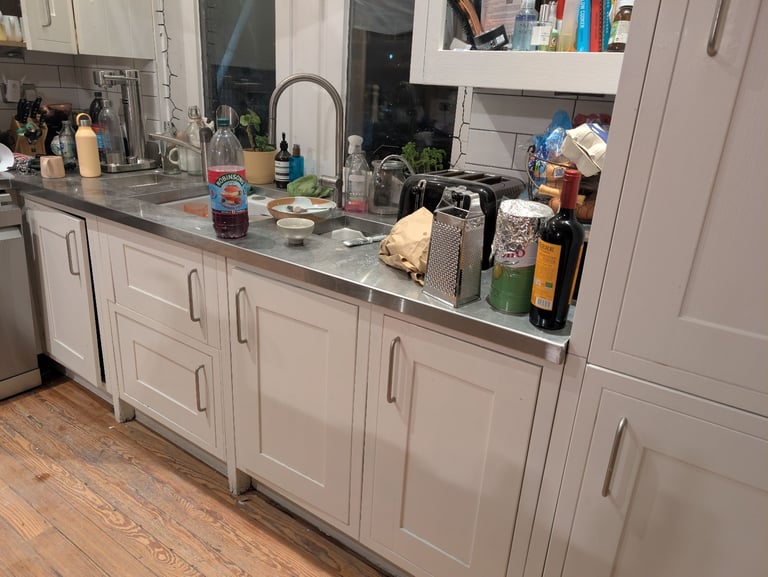 image for Hand painted solid wood shaker kitchen with steel worktop and Belfast sinks. 