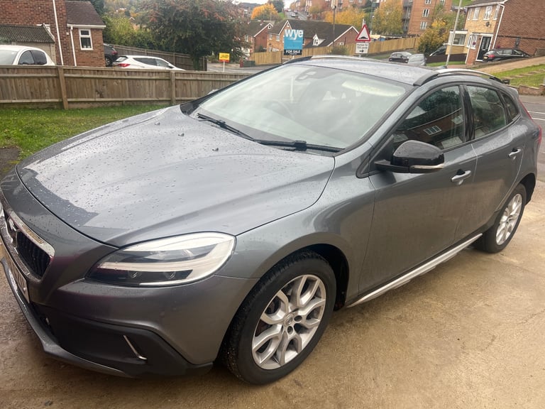 Volvo, V40, Hatchback, 2018, Semi-Auto, 1498 (cc), 5 doors