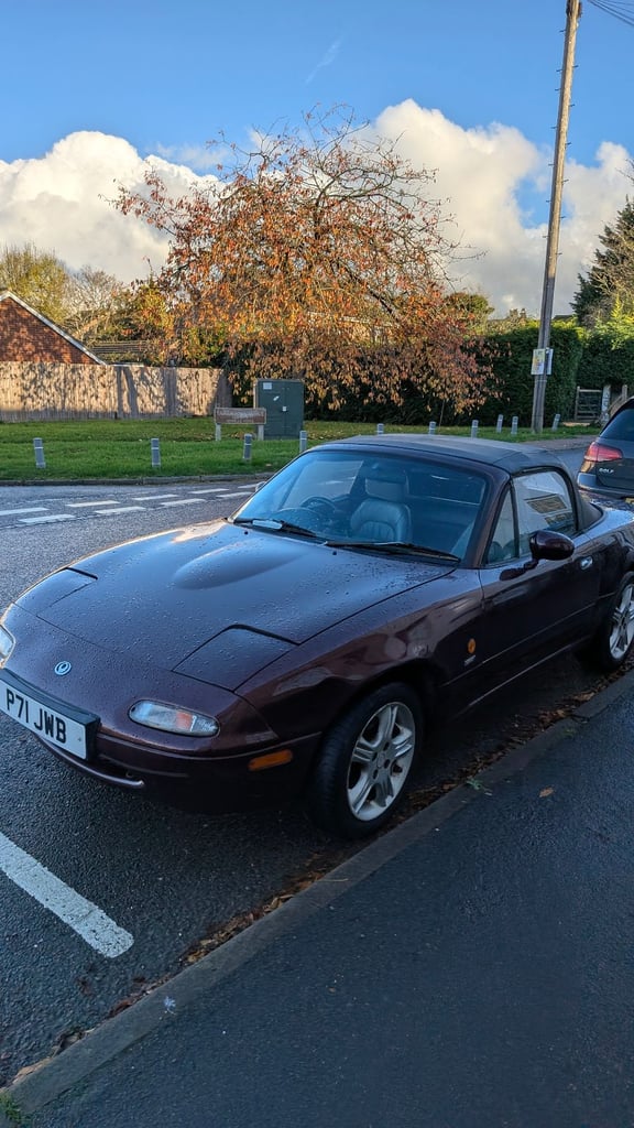 Mazda, MX-5, Convertible, 1996, Manual, 1840 (cc), 2 doors