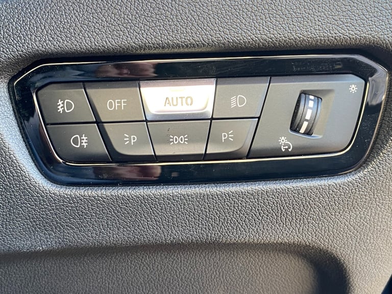 2019 BMW 3 Series 320i M Sport Plus Edition Auto 4dr - Virtual Cockpit &amp; Apple CarPlay &amp; ...