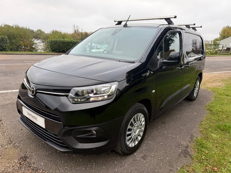 22 TOYOTA PROACE CITY ICON 50KWH AUTO APPLE CAR PLAY LWB ELECTRIC APPLE 
