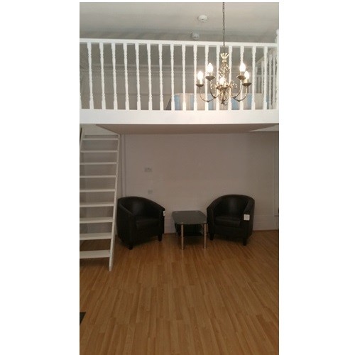 Double Mezzanine Semi-Studio in Glazbury Road, W14 9AS ** All Utility Bills Included***