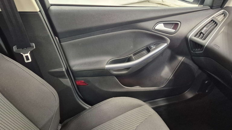 2014 Ford Focus 1.0 EcoBoost Titanium Navigator 5dr Hatchback Petrol Manual