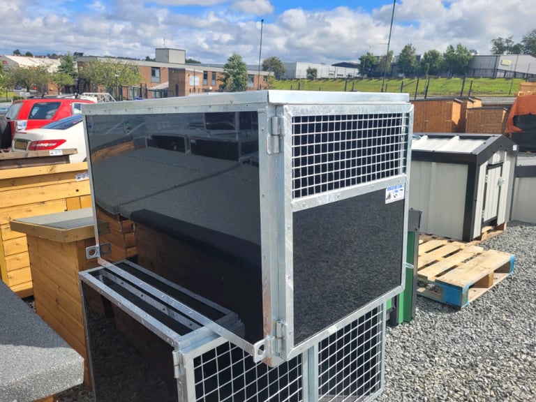 Dog boxes for hot sale sale on gumtree
