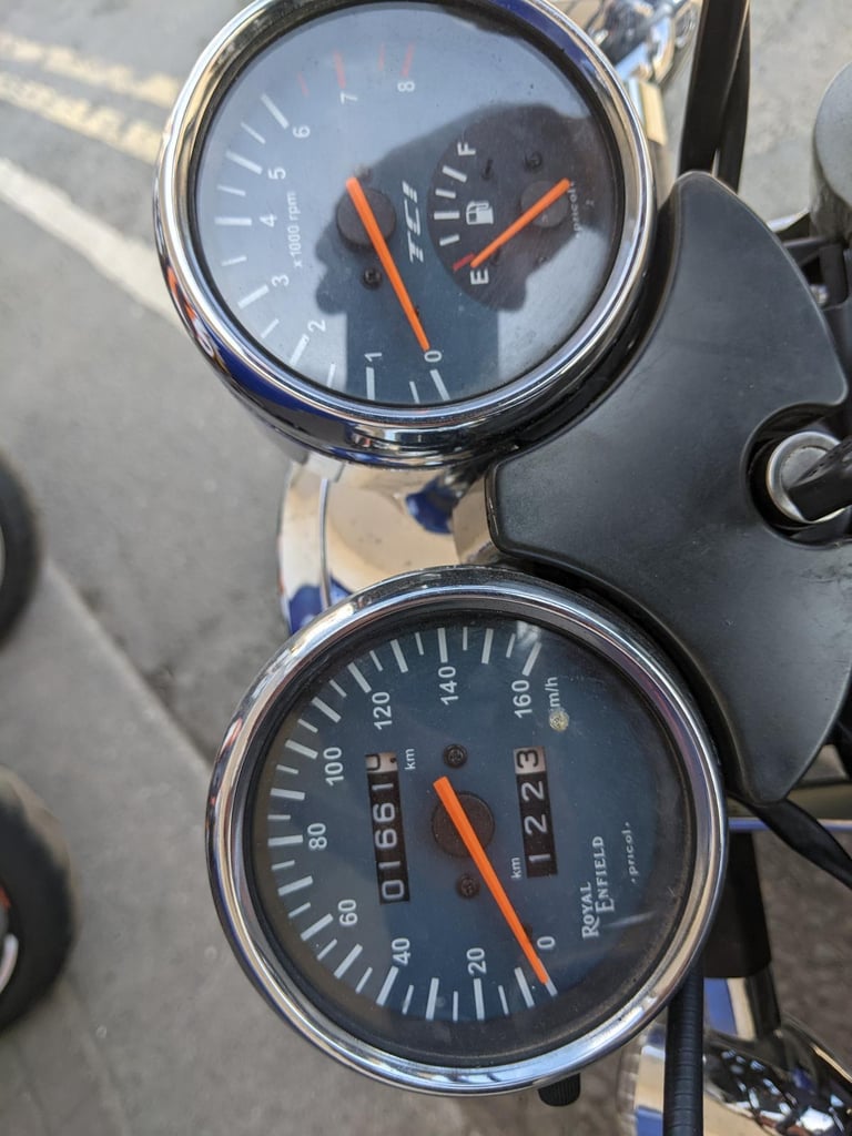 Royal Enfield 350 THUNDERBIRD