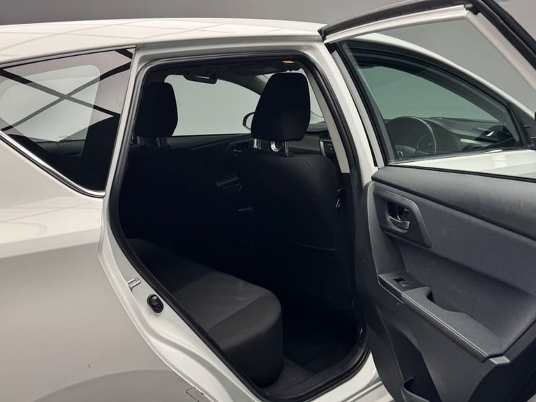 2014 Toyota Auris 1.4 D-4D Icon 5dr HATCHBACK DIESEL Manual