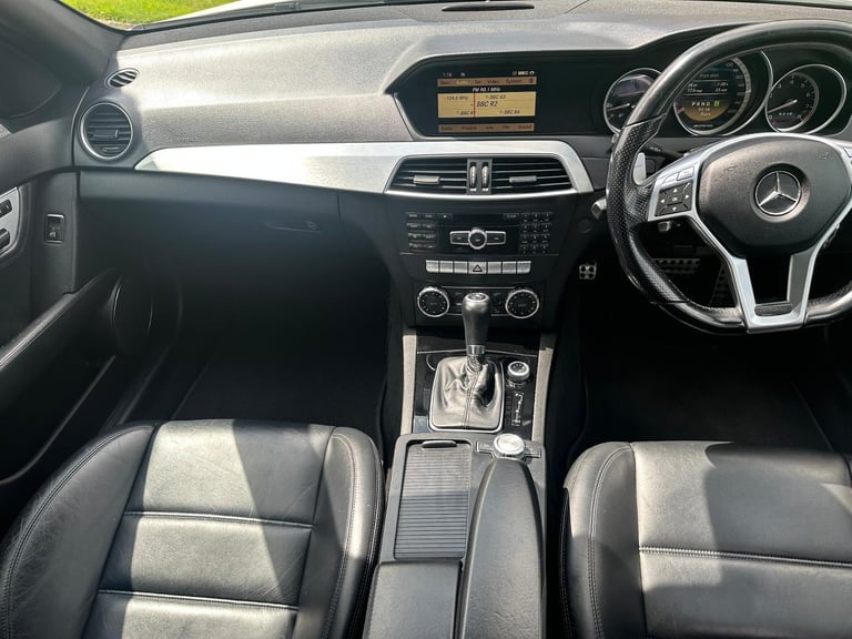 *** 2012 Mercedes-Benz C63 AMG 6.2 V8 460 BHP *** SUN-ROOF 