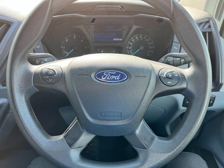 2018 Ford Transit 2.2 TDCi 460 HDT L4 H3 5dr (18 seats) NA Diesel Manual