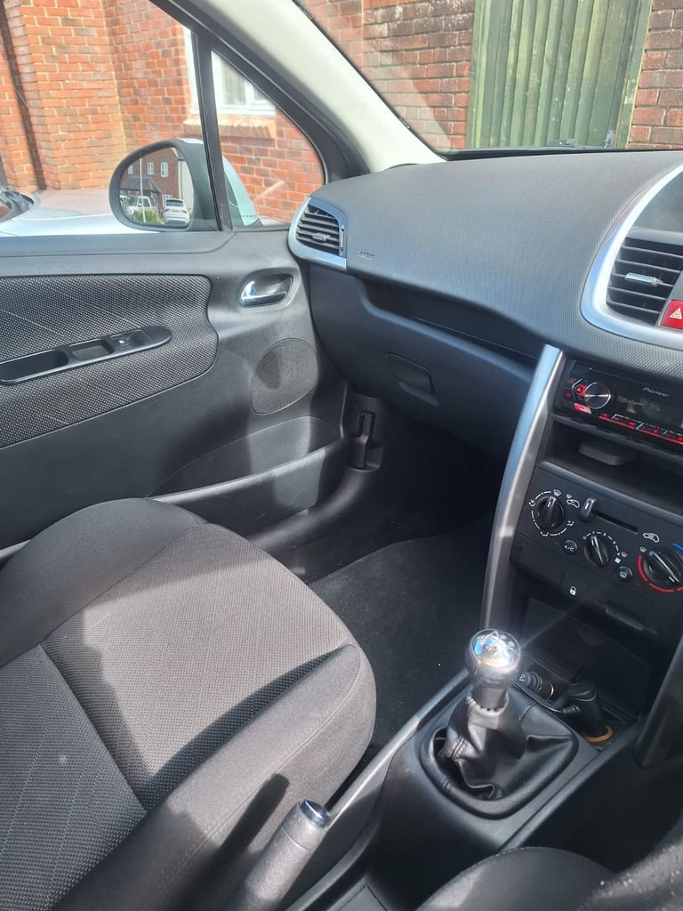 image for Peugeot, 207, Hatchback, 2008, Manual, 1397 (cc), 3 doors