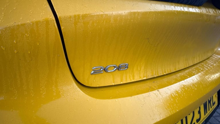 2023 Peugeot 208 1.2 PureTech 100 Allure Premium + 5dr EAT8 HATCHBACK PETROL Automatic