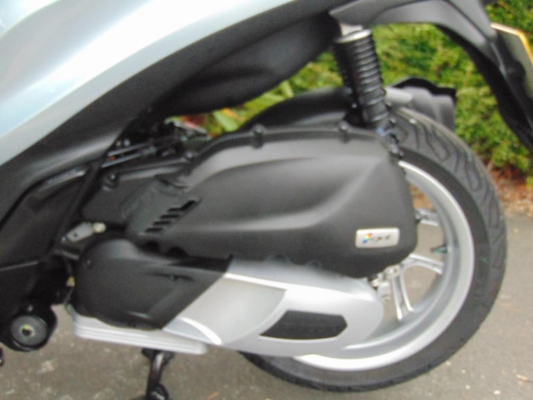 Piaggio Medley 125 2024 1owner 954 dry weather miles unmarked immaculate p/ex ok