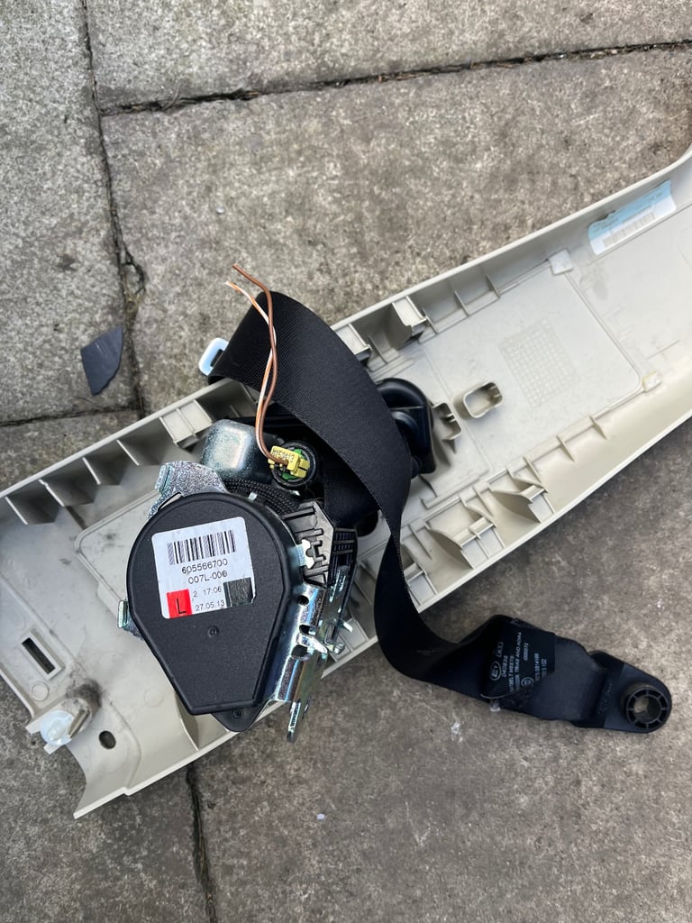 image for Freelander 2, 2013, ns front seat belt