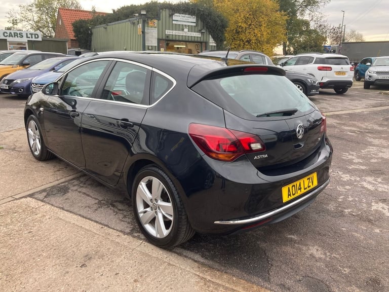 2014 Vauxhall Astra 1.6i 16V SRi 5dr Auto HATCHBACK PETROL Automatic