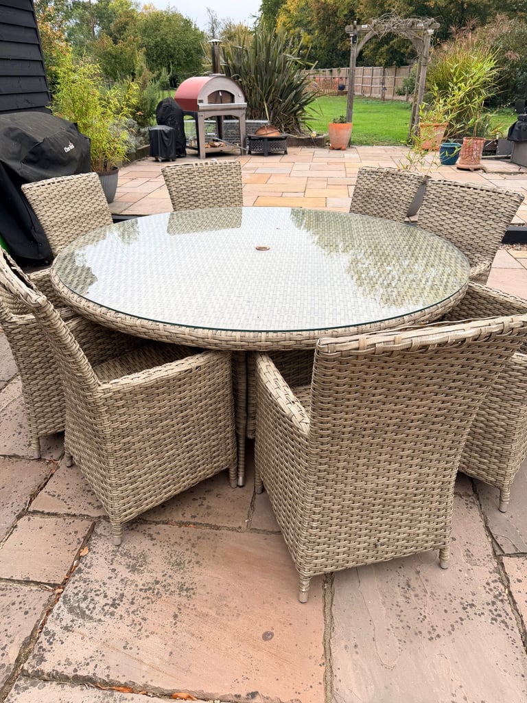 image for Outdoor circular dining table, 8 person
