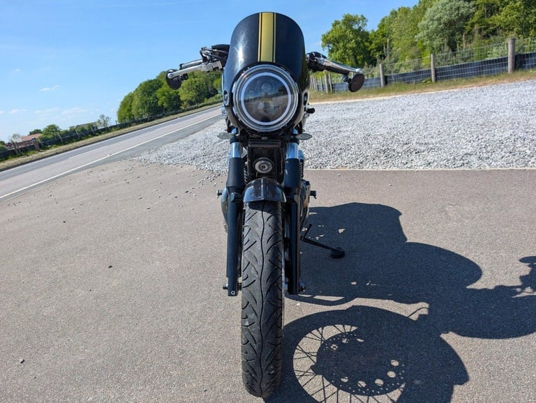 2016 TRIUMPH THRUXTON