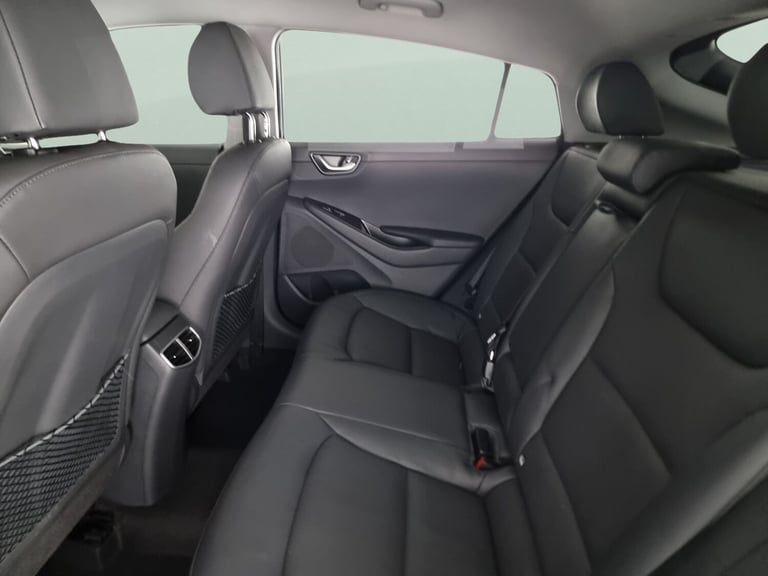2020 Hyundai IONIQ 1.6 GDi Plug-in Hybrid Premium SE 5dr DCT HATCHBACK PETROL/ELECTRIC Automatic