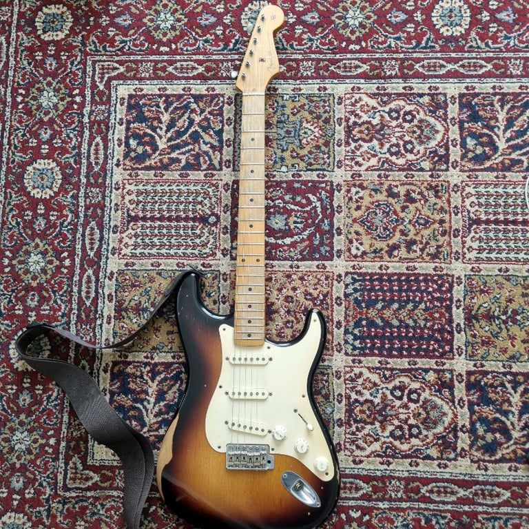 Fender Stratocaster Roadworn Upgraded Pickups 