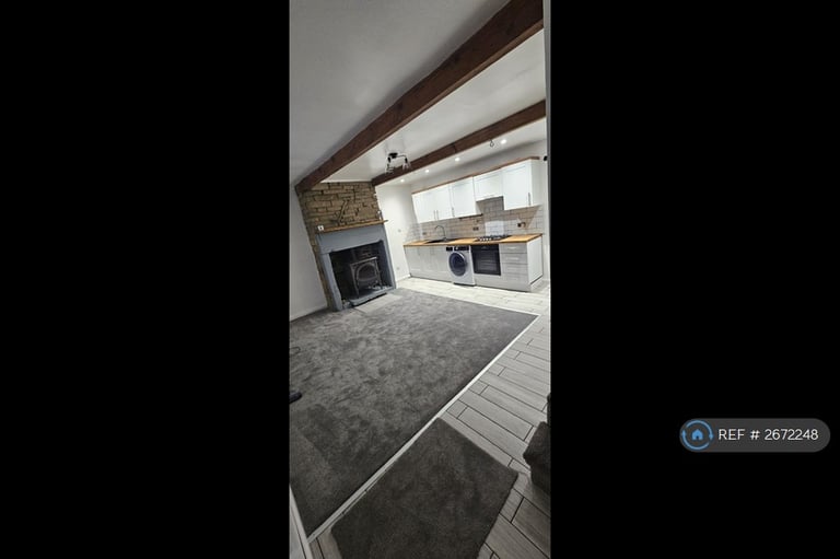 2 bedroom house in Mount Pleasant, Denholme, Bradford, BD13 (2 bed) (#2672248)