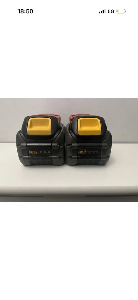 4x DeWalt 6Ah batteries 